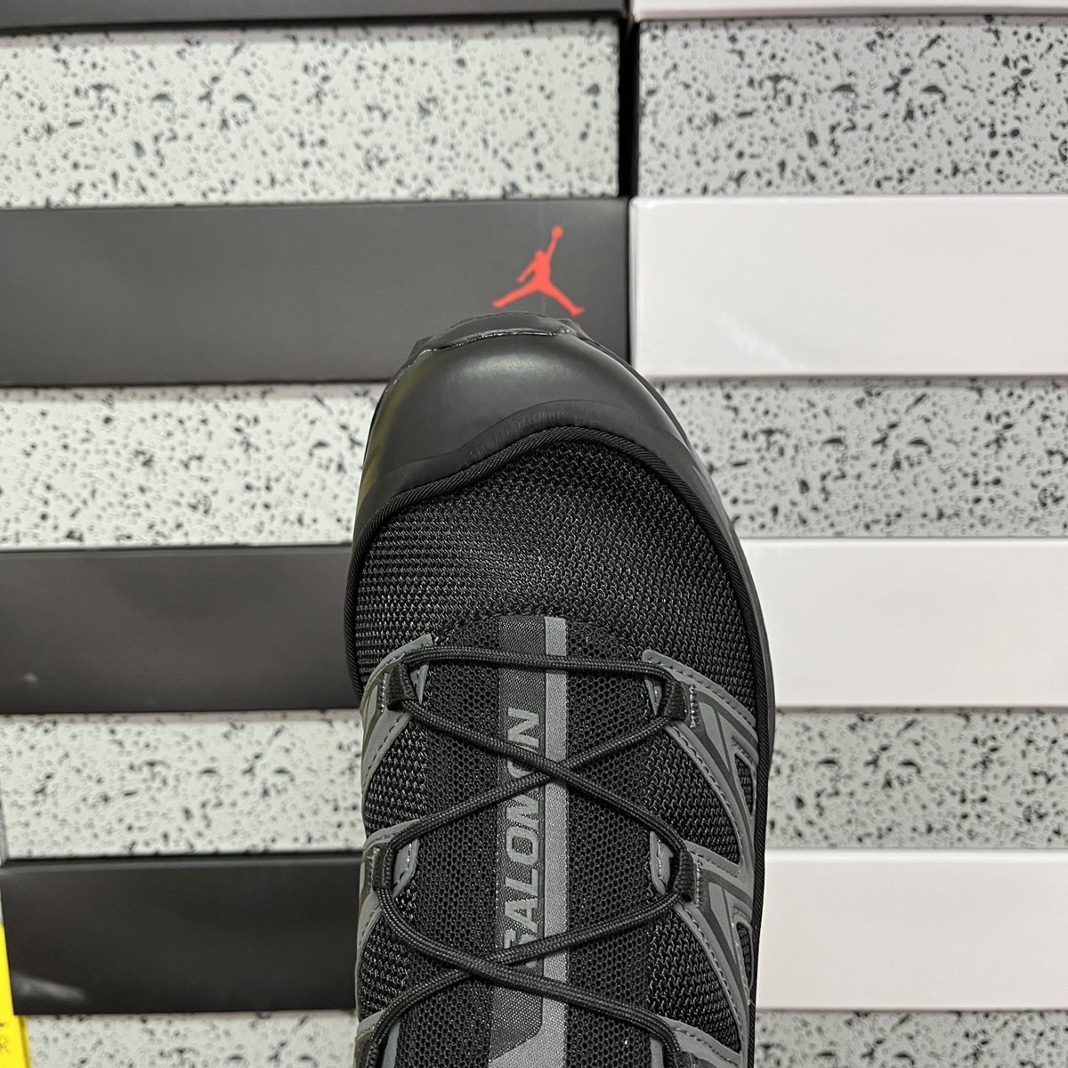Sneakers XT-6 'Triple Black Phantom' — vue 7