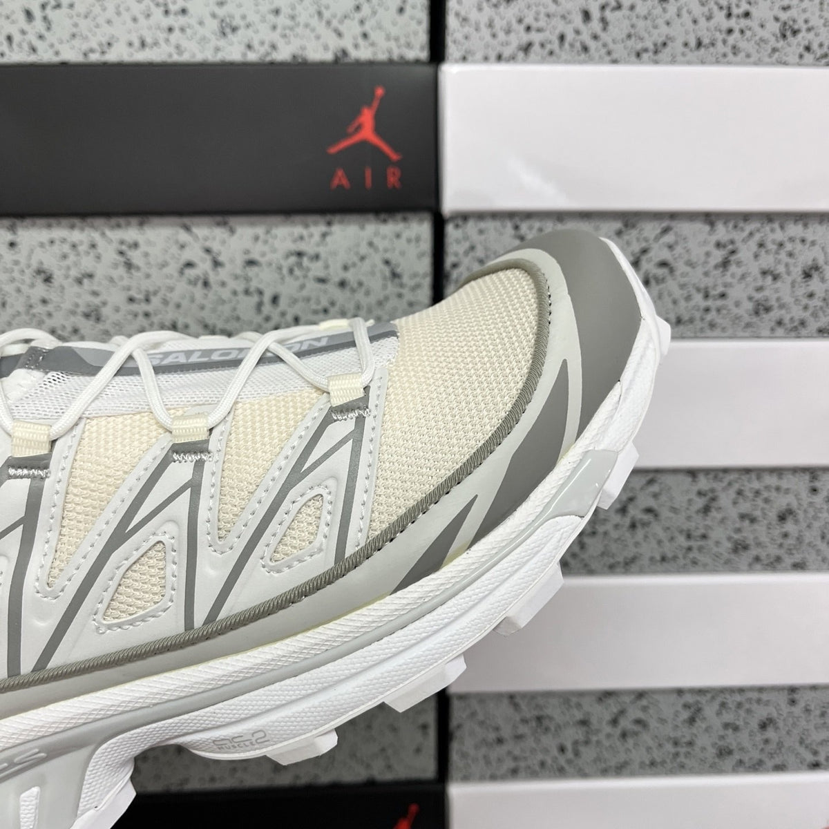 Sneakers XT-6 'White Lunar Rock' — vue 6