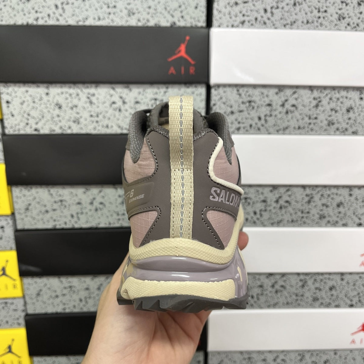 Sneakers XT-6 'Light Brown Taupe' — vue 3
