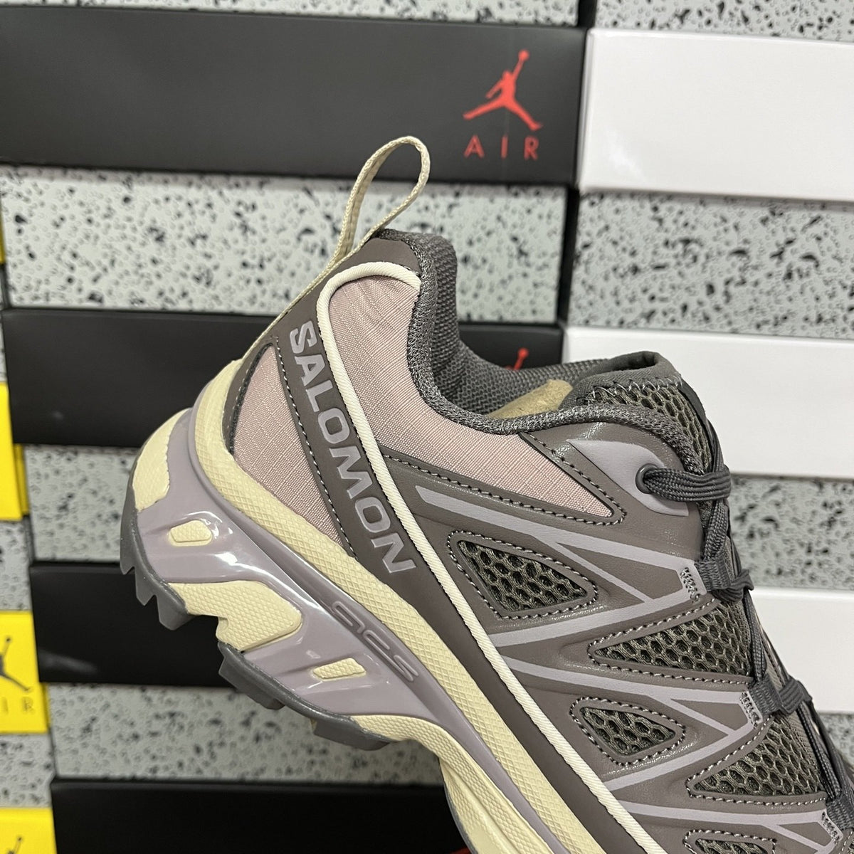 Sneakers XT-6 'Light Brown Taupe' — vue 5