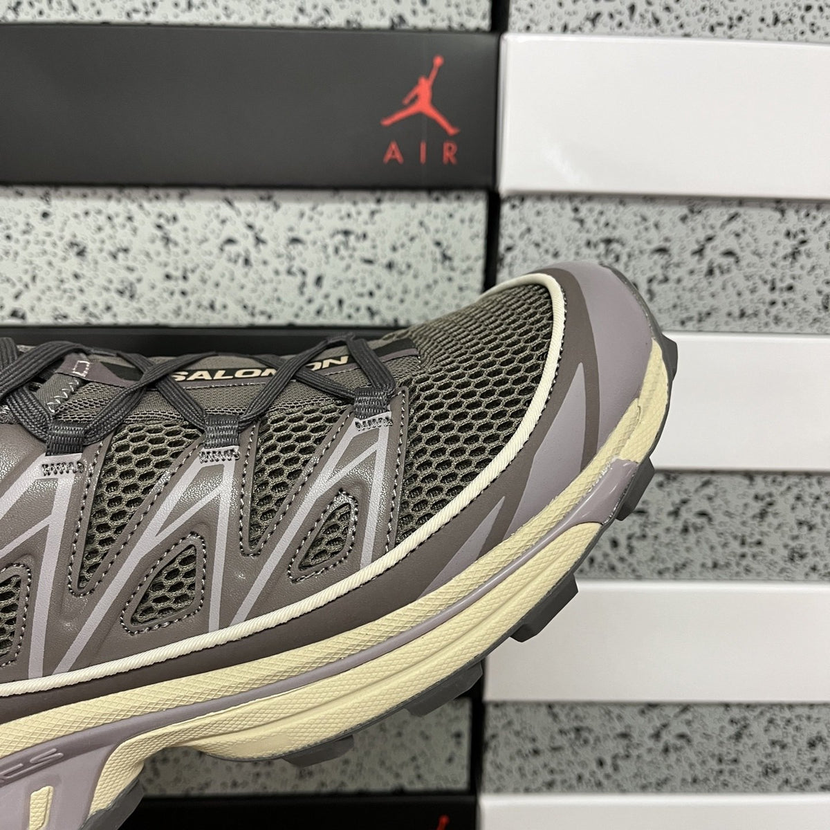 Sneakers XT-6 'Light Brown Taupe' — vue 6