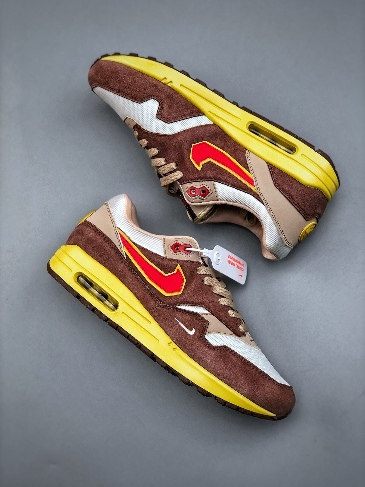 Nike Air Max 1 'King's Day Marron Jaune' — vue 4