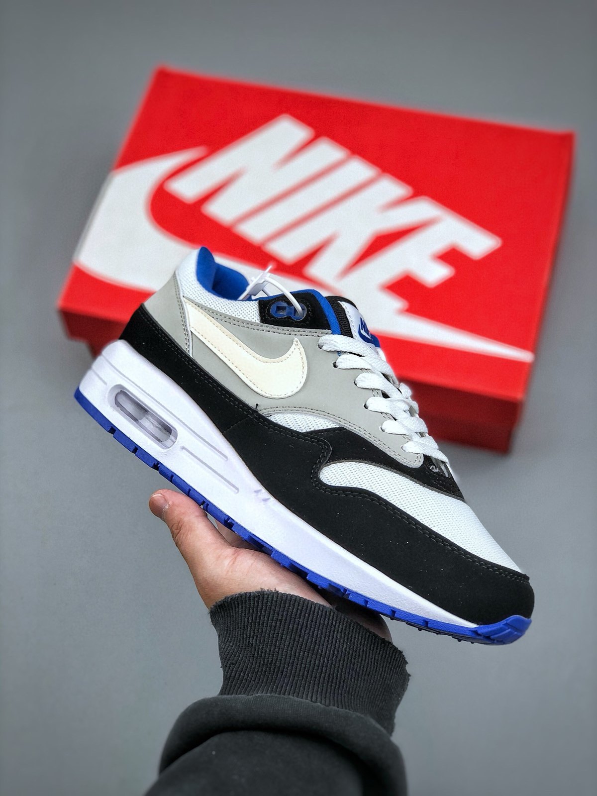 Nike Air Max 1 'Blanc Noir Bleu' — vue 2