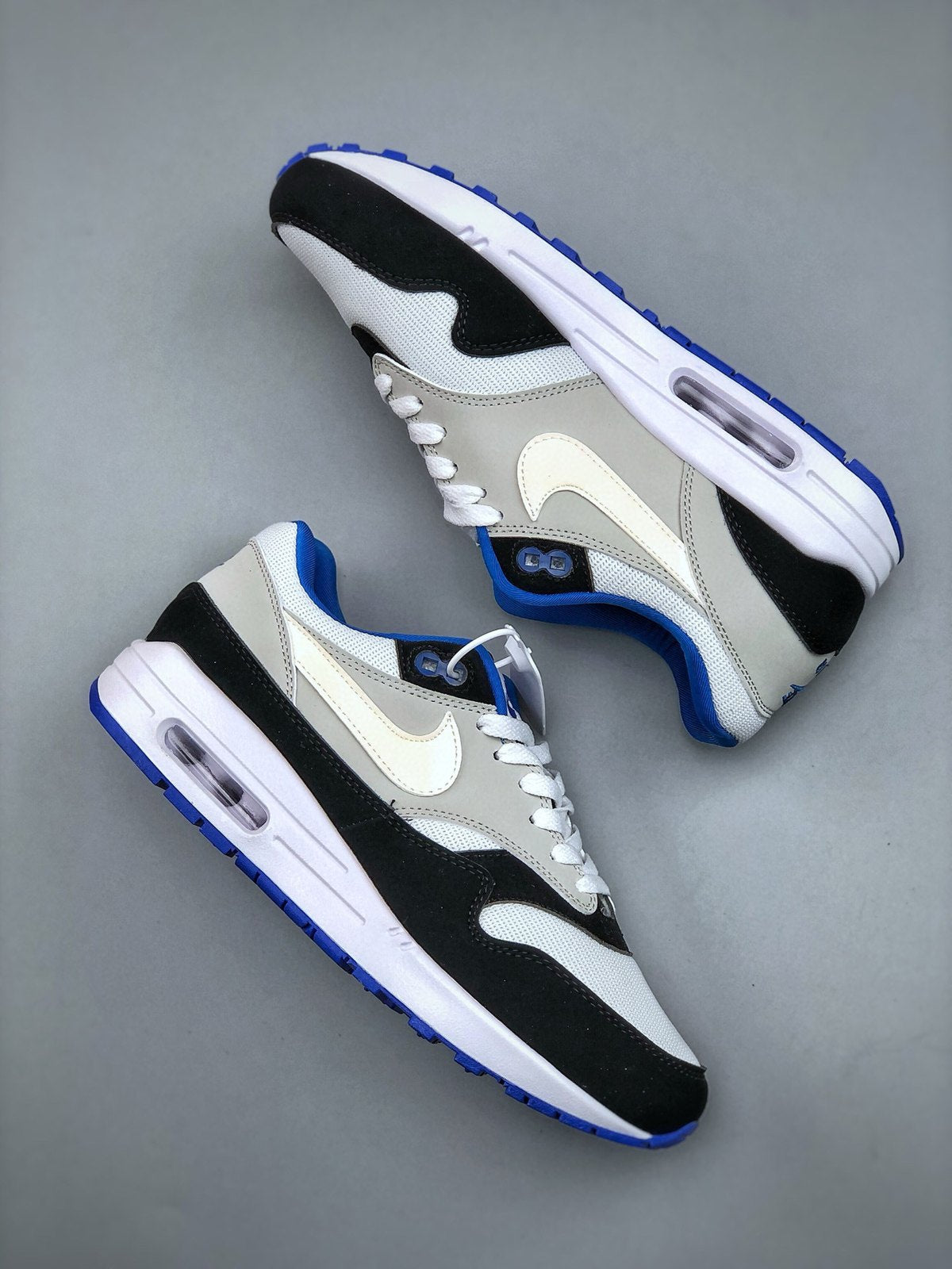 Nike Air Max 1 'Blanc Noir Bleu' — vue 4