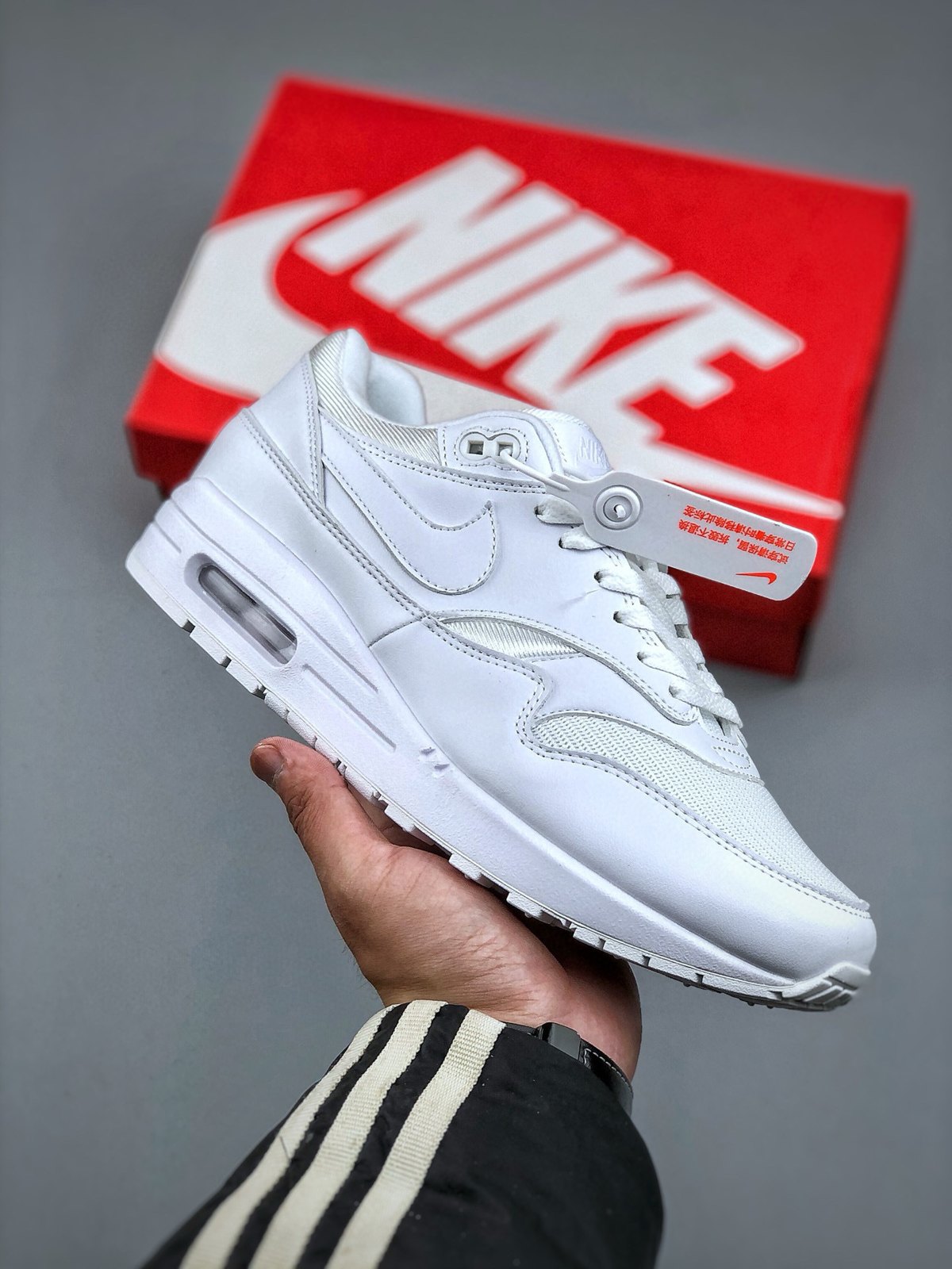 Nike Air Max 1 'Blanc Total' — vue 2