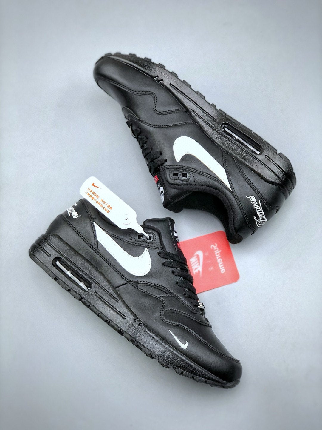 Nike Air Max 1 'Noir Blanc Cuir' — vue 4