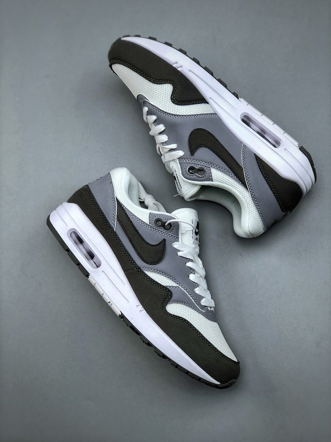 Nike Air Max 1 'Gris Anthracite Noir' — vue 5