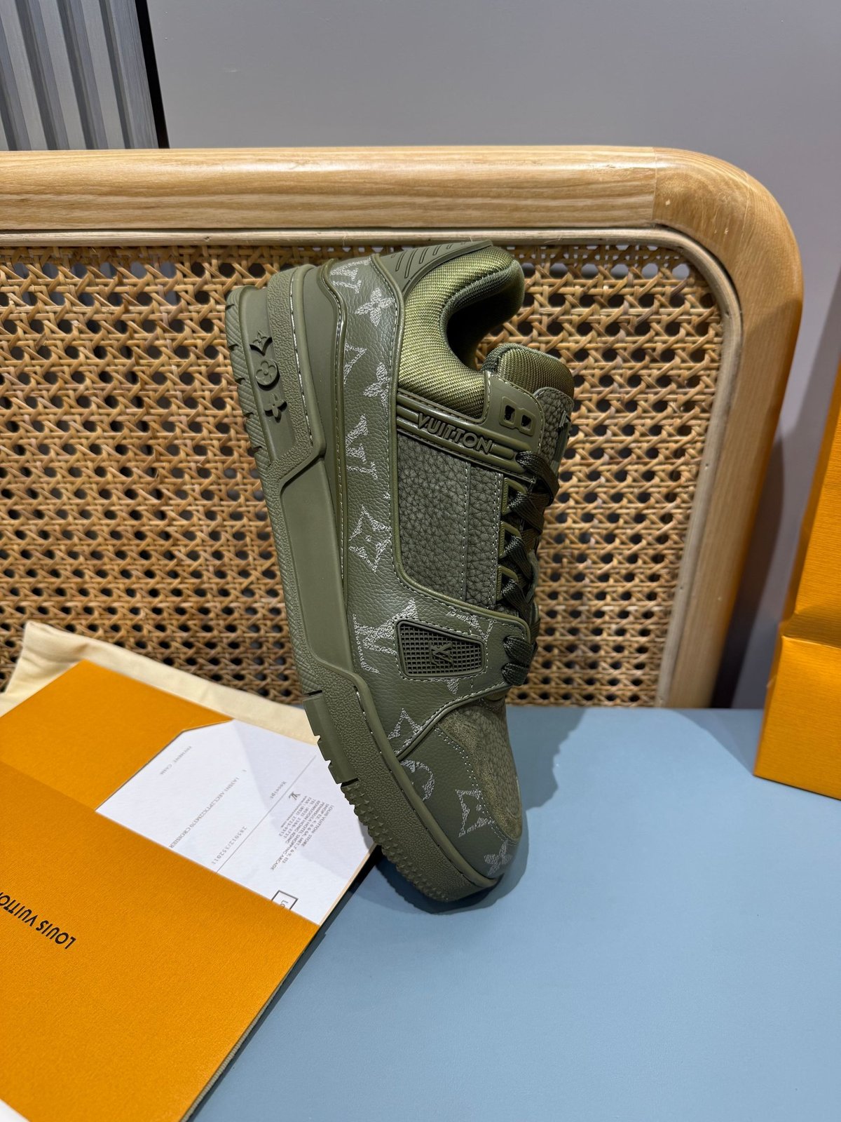 Sneakers Trainer 'Vert Olive Monogram' — vue 6