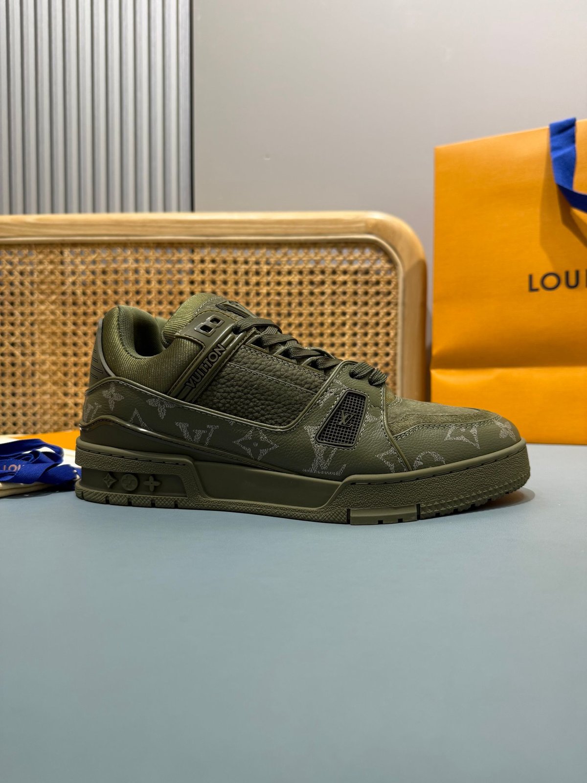 Sneakers Trainer 'Vert Olive Monogram' — vue 14