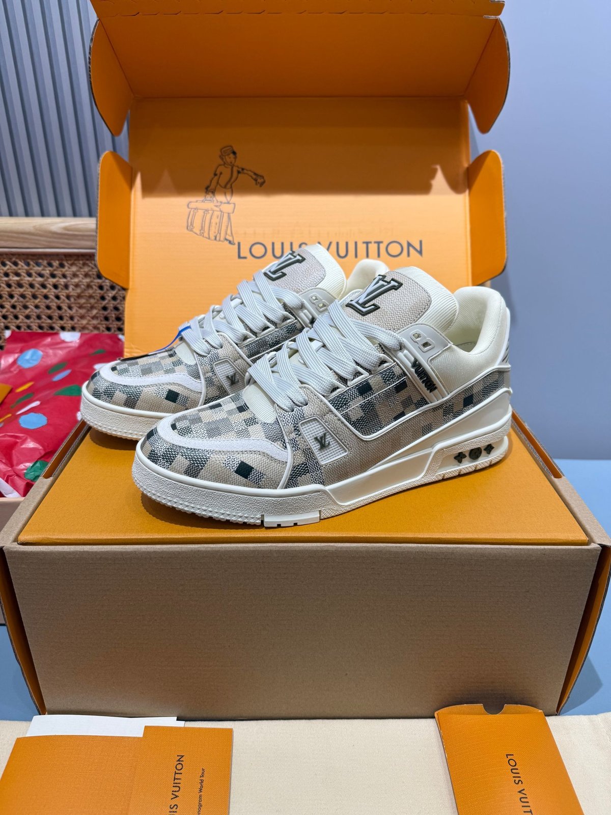 Sneakers Trainer 'Blanc Argent' — vue 4