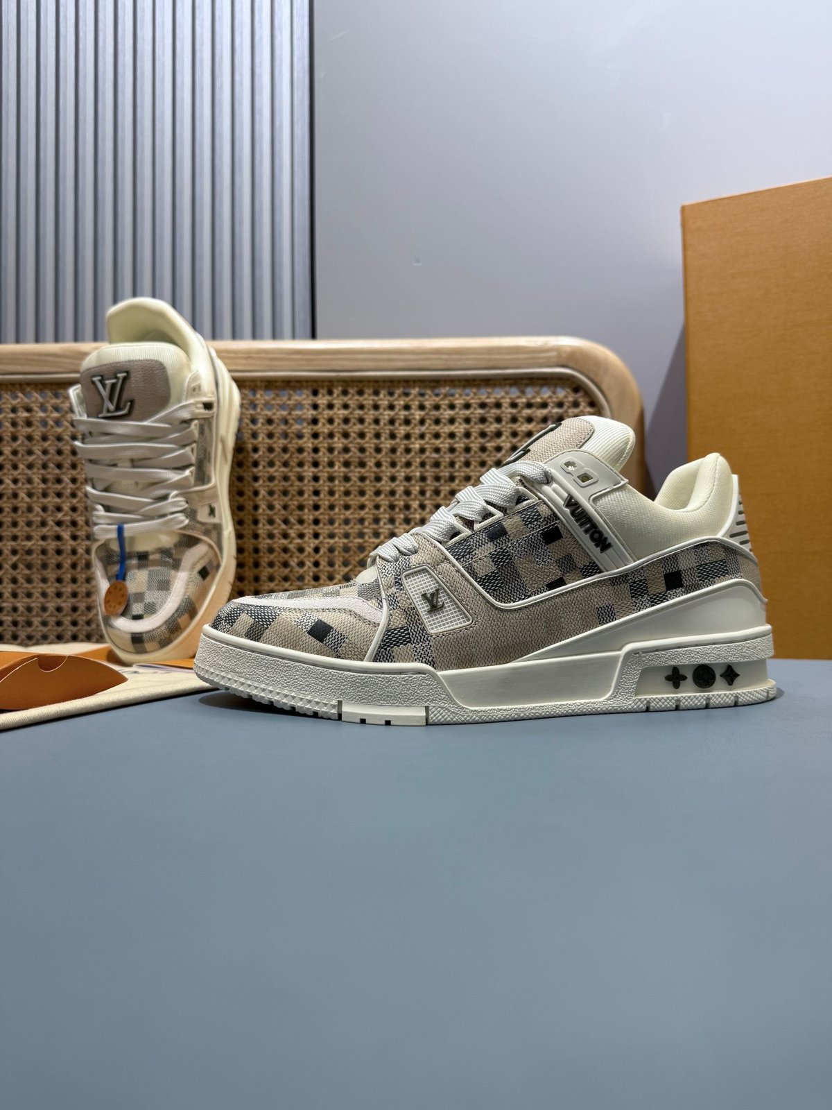 Sneakers Trainer 'Blanc Argent' — vue 25