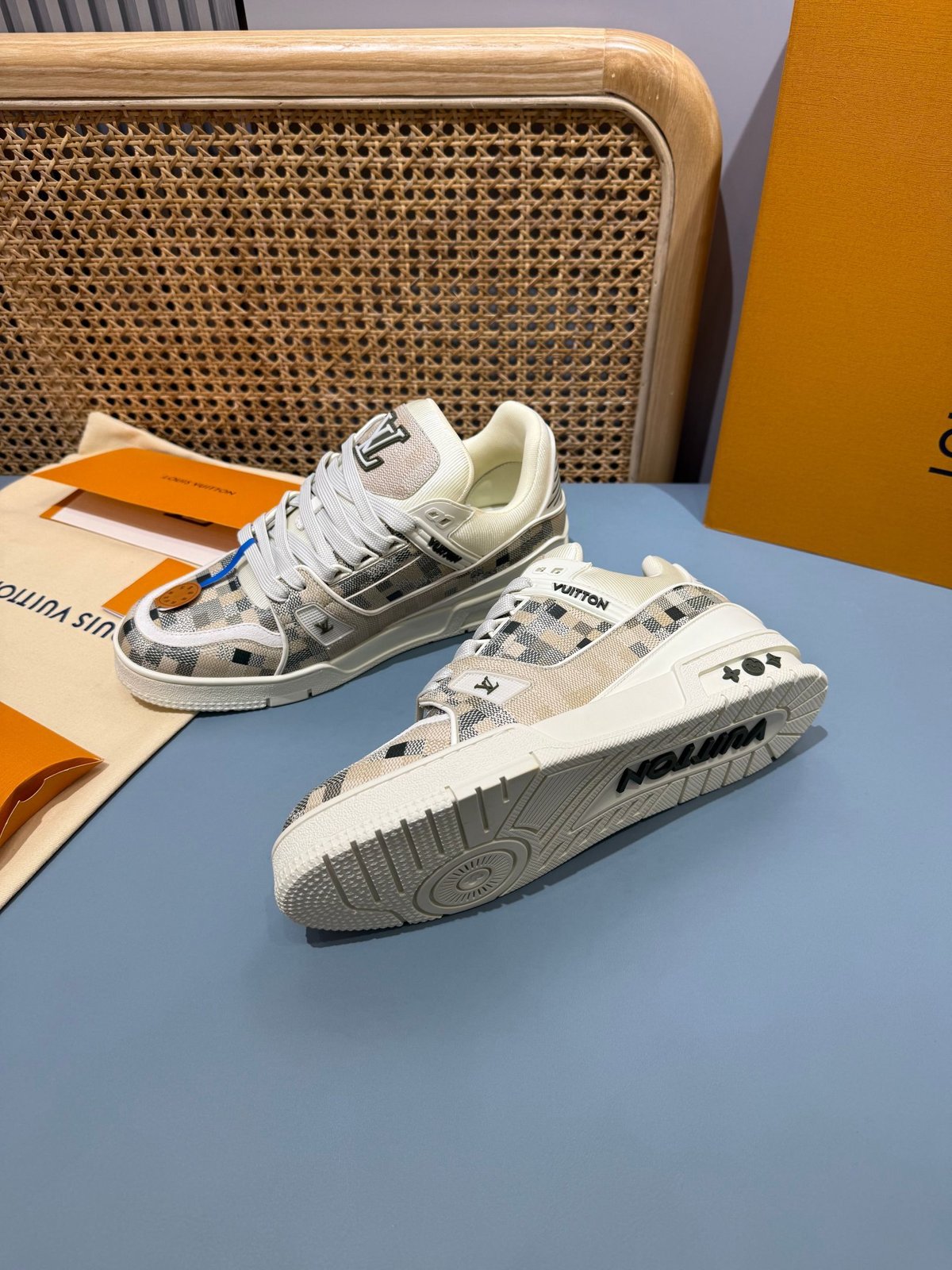 Sneakers Trainer 'Blanc Argent' — vue 33
