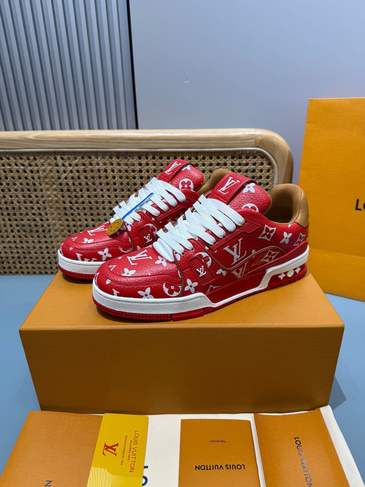 Sneakers Trainer 'Rouge Vif' — vue 5