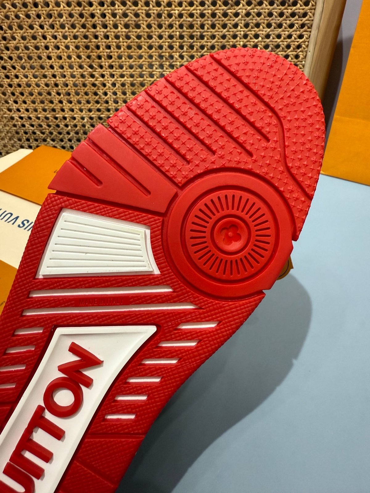 Sneakers Trainer 'Rouge Vif' — vue 8