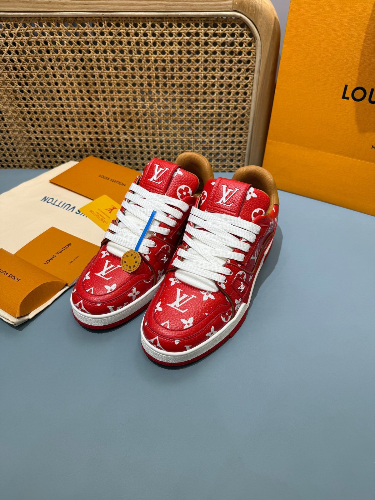 Sneakers Trainer 'Rouge Vif' — vue 17