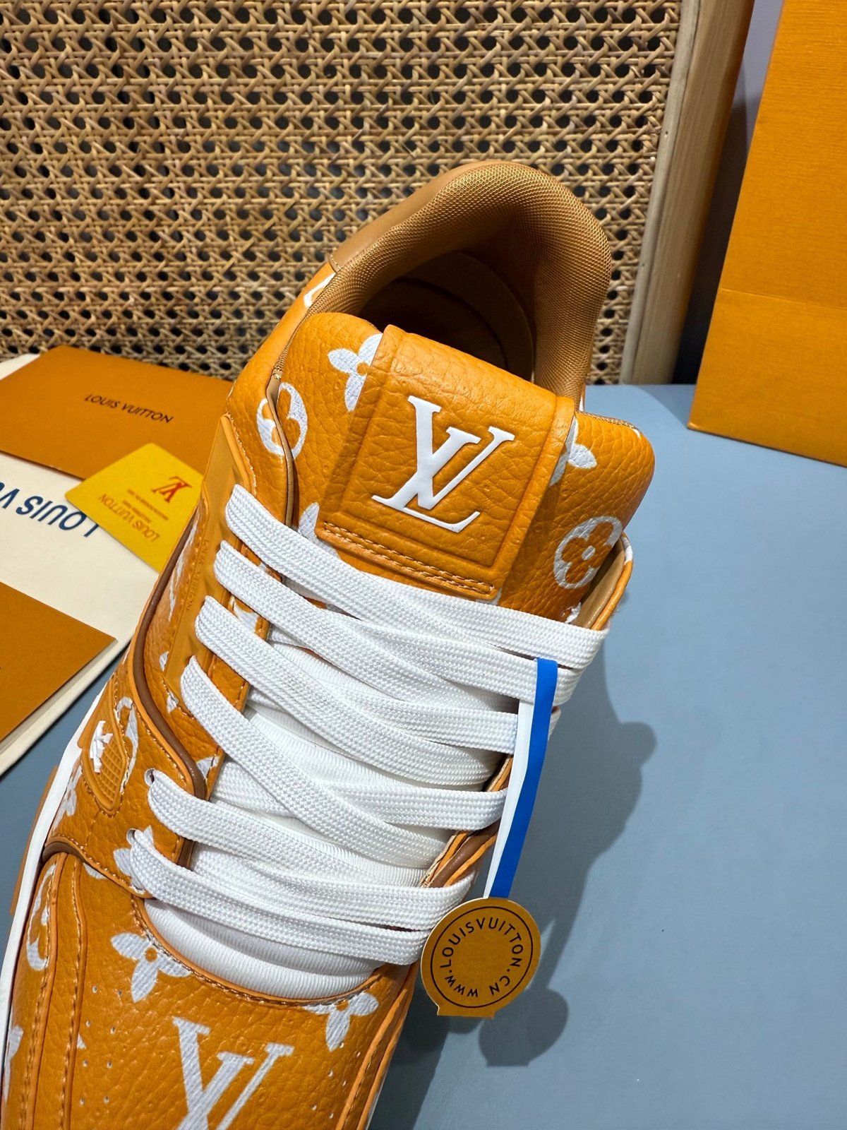 Sneakers Trainer 'Orange Monogram' — vue 7