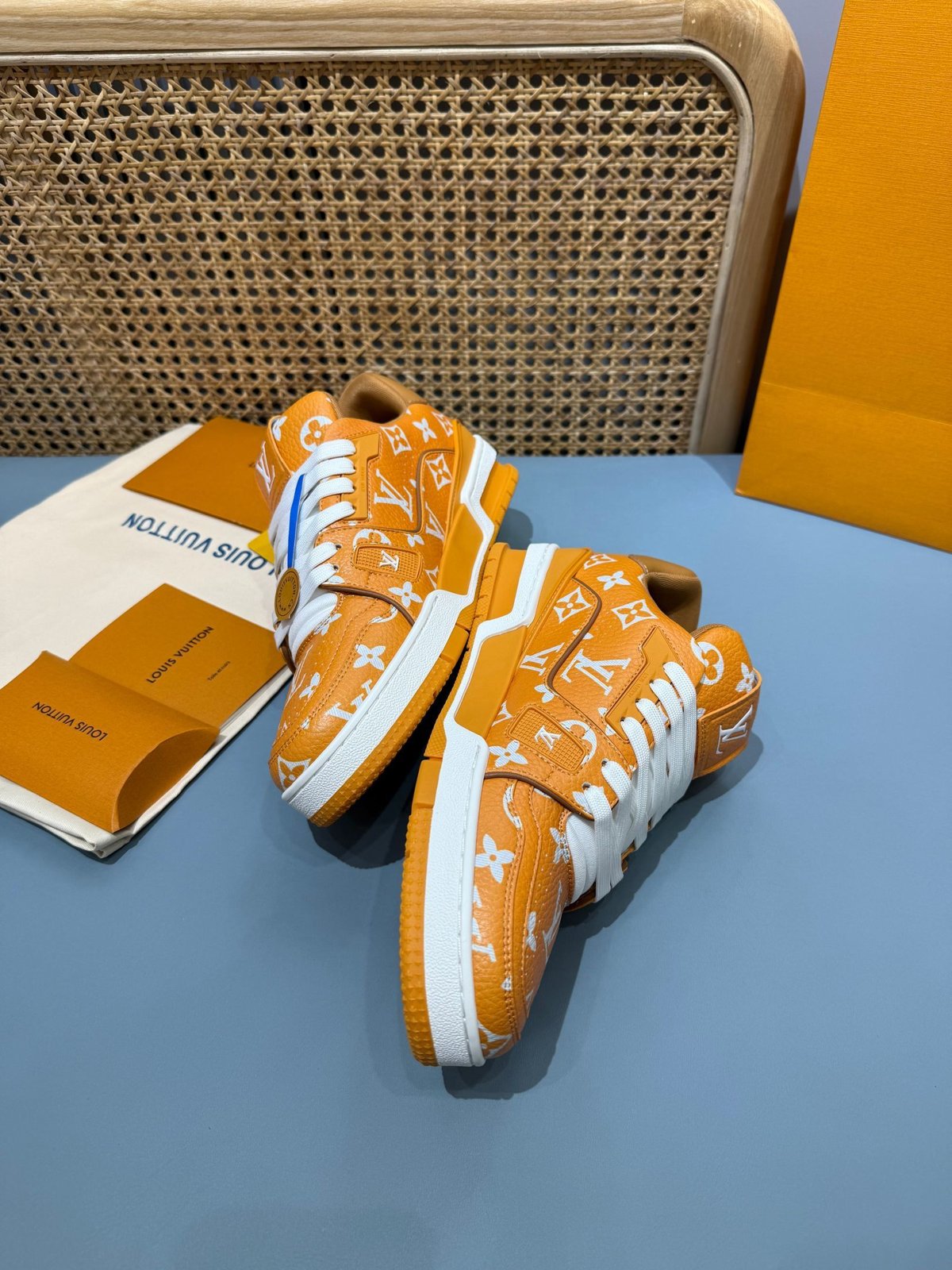 Sneakers Trainer 'Orange Monogram' — vue 14