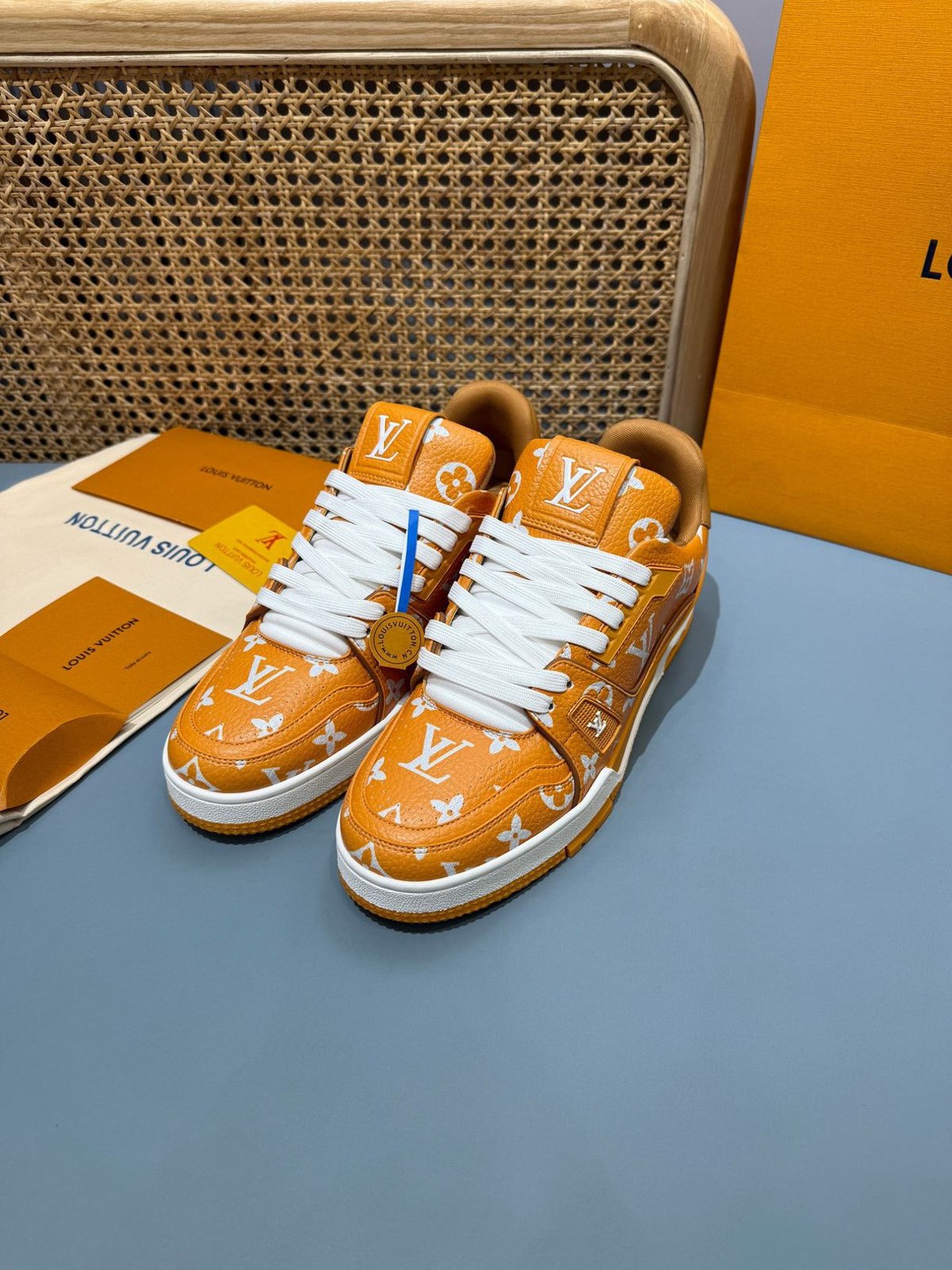 Sneakers Trainer 'Orange Monogram' — vue 15