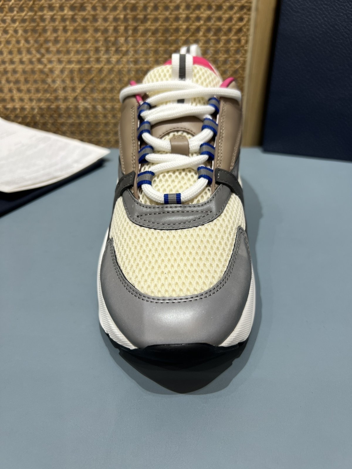 Sneakers B22 'Beige Gris Rouge' — vue 9