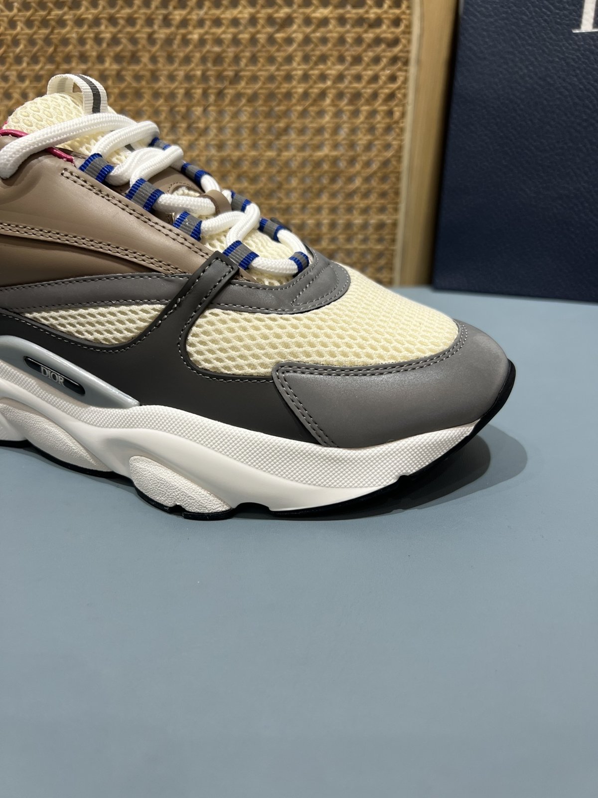 Sneakers B22 'Beige Gris Rouge' — vue 10