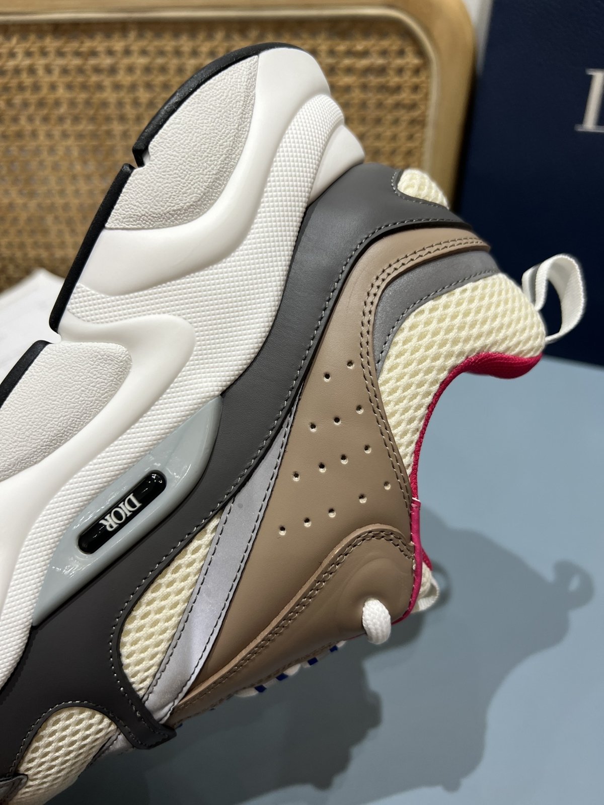 Sneakers B22 'Beige Gris Rouge' — vue 13