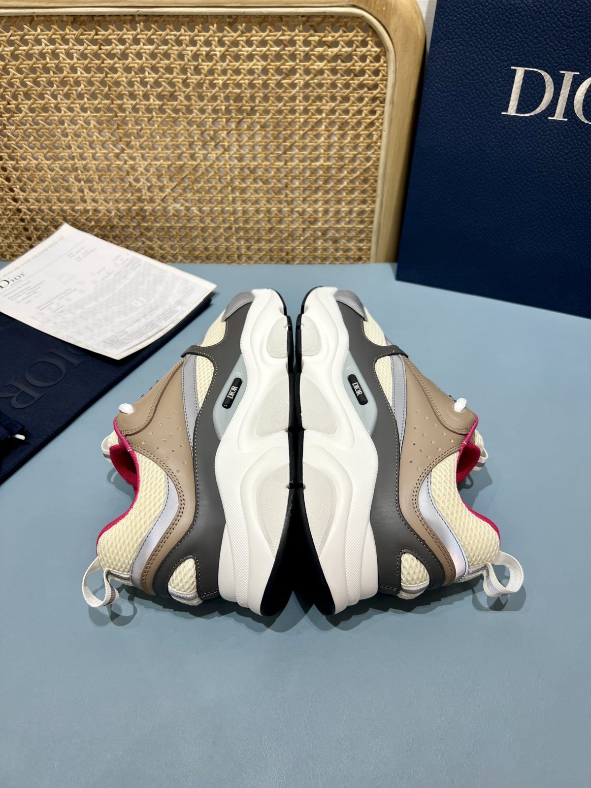 Sneakers B22 'Beige Gris Rouge' — vue 21