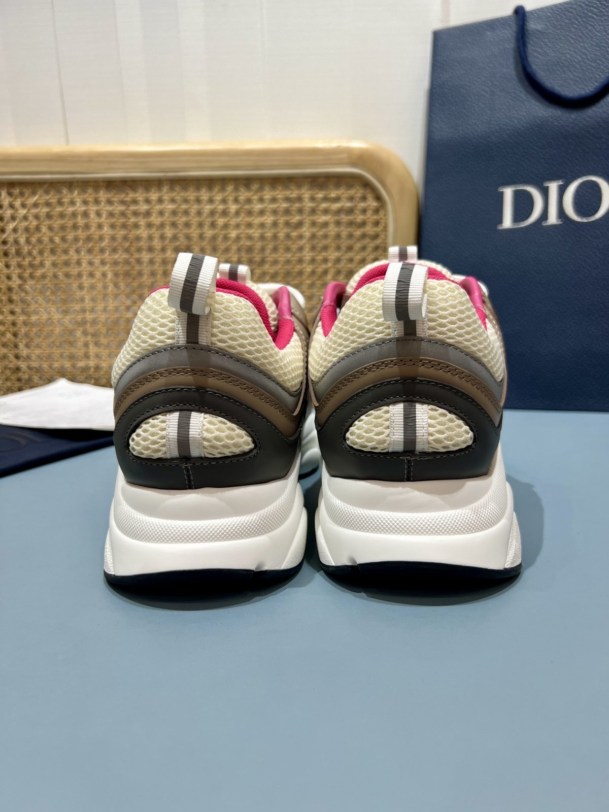 Sneakers B22 'Beige Gris Rouge' — vue 22
