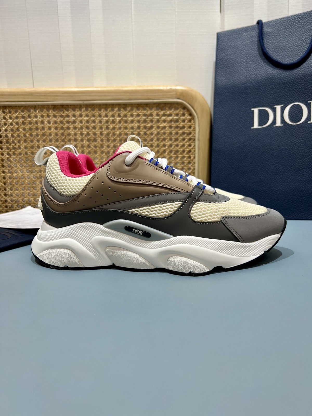 Sneakers B22 'Beige Gris Rouge' — vue 23