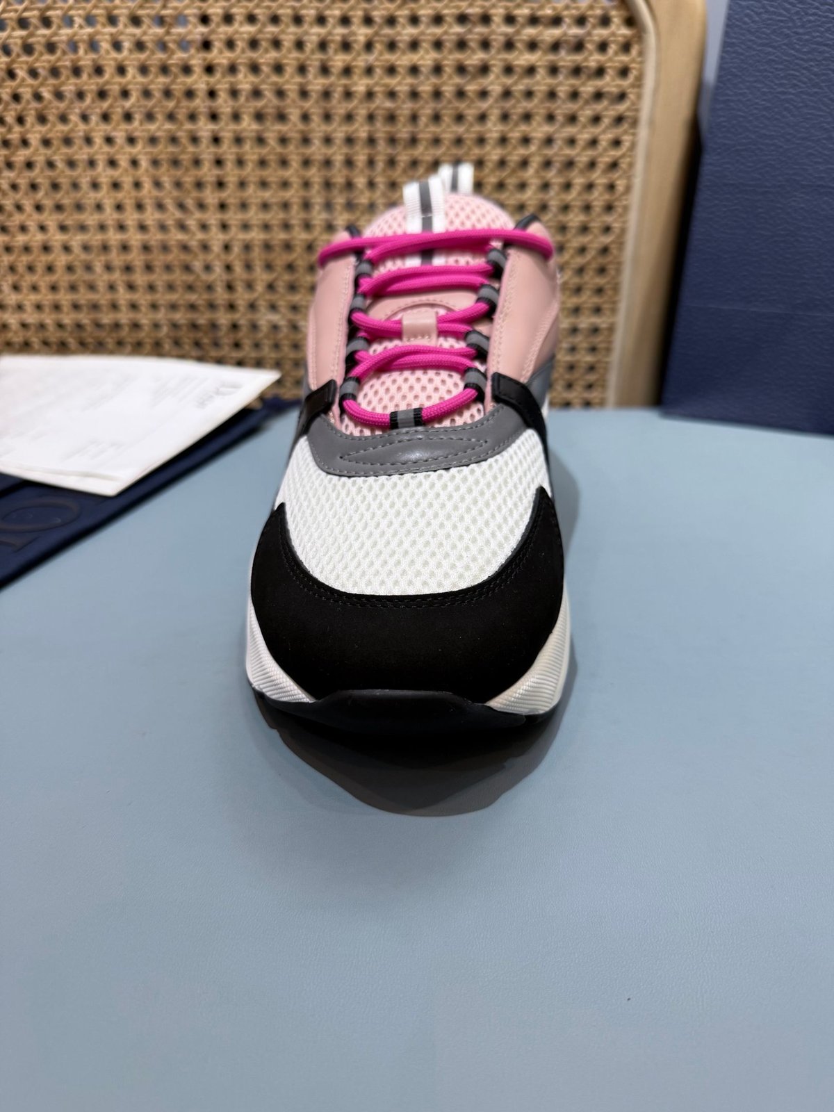 Sneakers B22 'Noir Blanc Rose' — vue 9