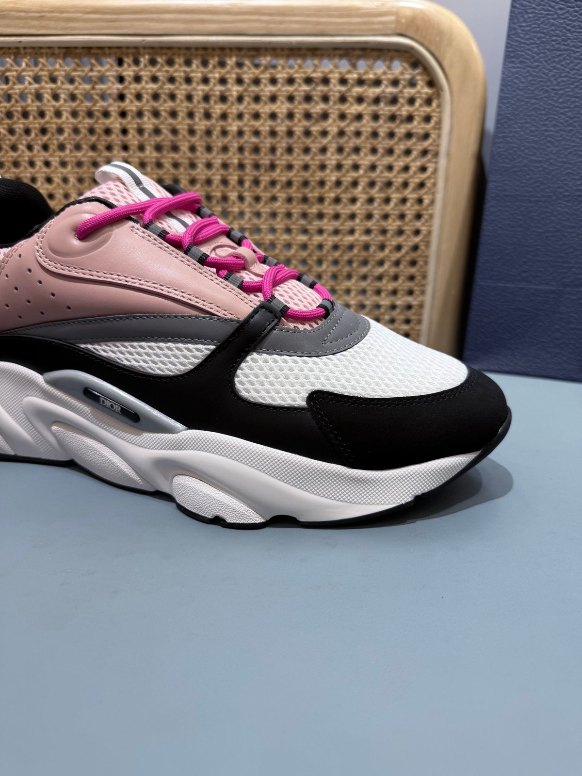 Sneakers B22 'Noir Blanc Rose' — vue 10