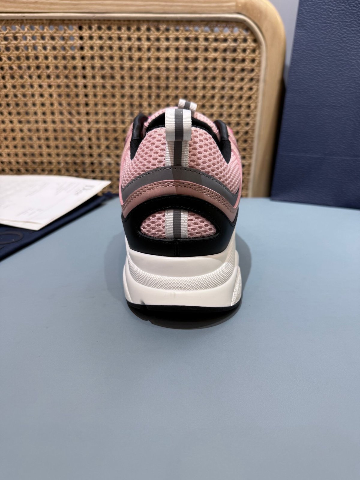 Sneakers B22 'Noir Blanc Rose' — vue 11