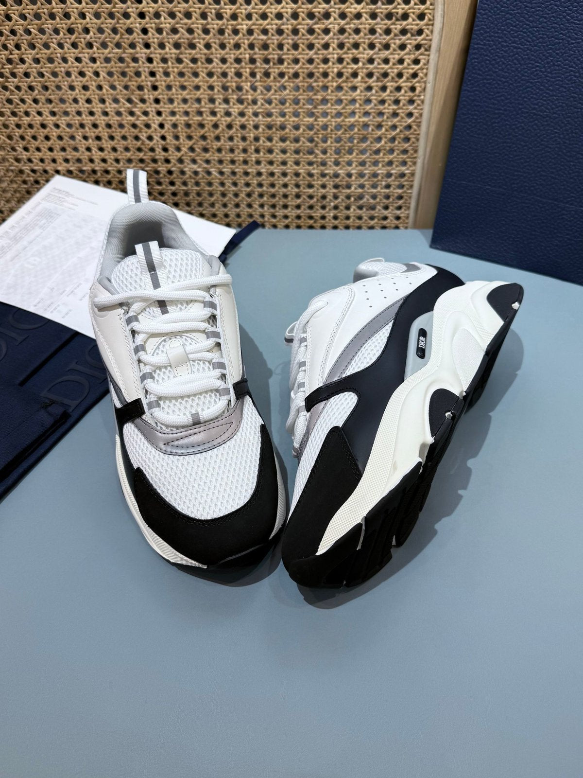 Sneakers B22 'Blanc Noir' — vue 27