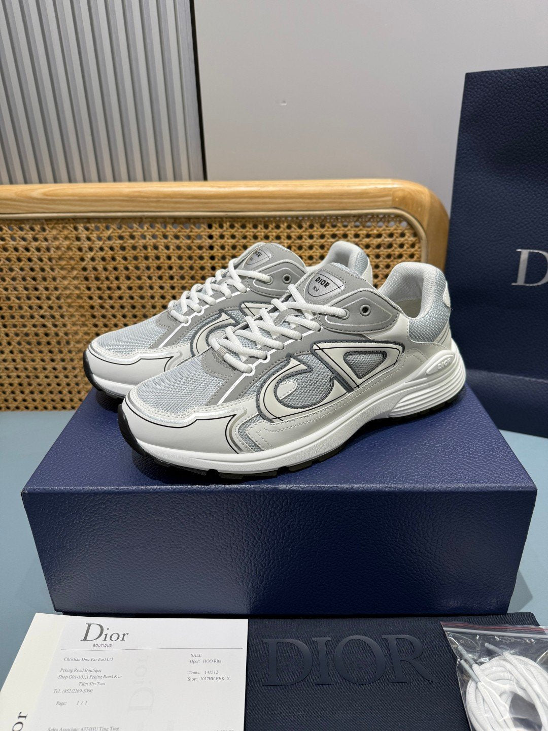 Sneakers B30 'Blanc Gris' — vue 3