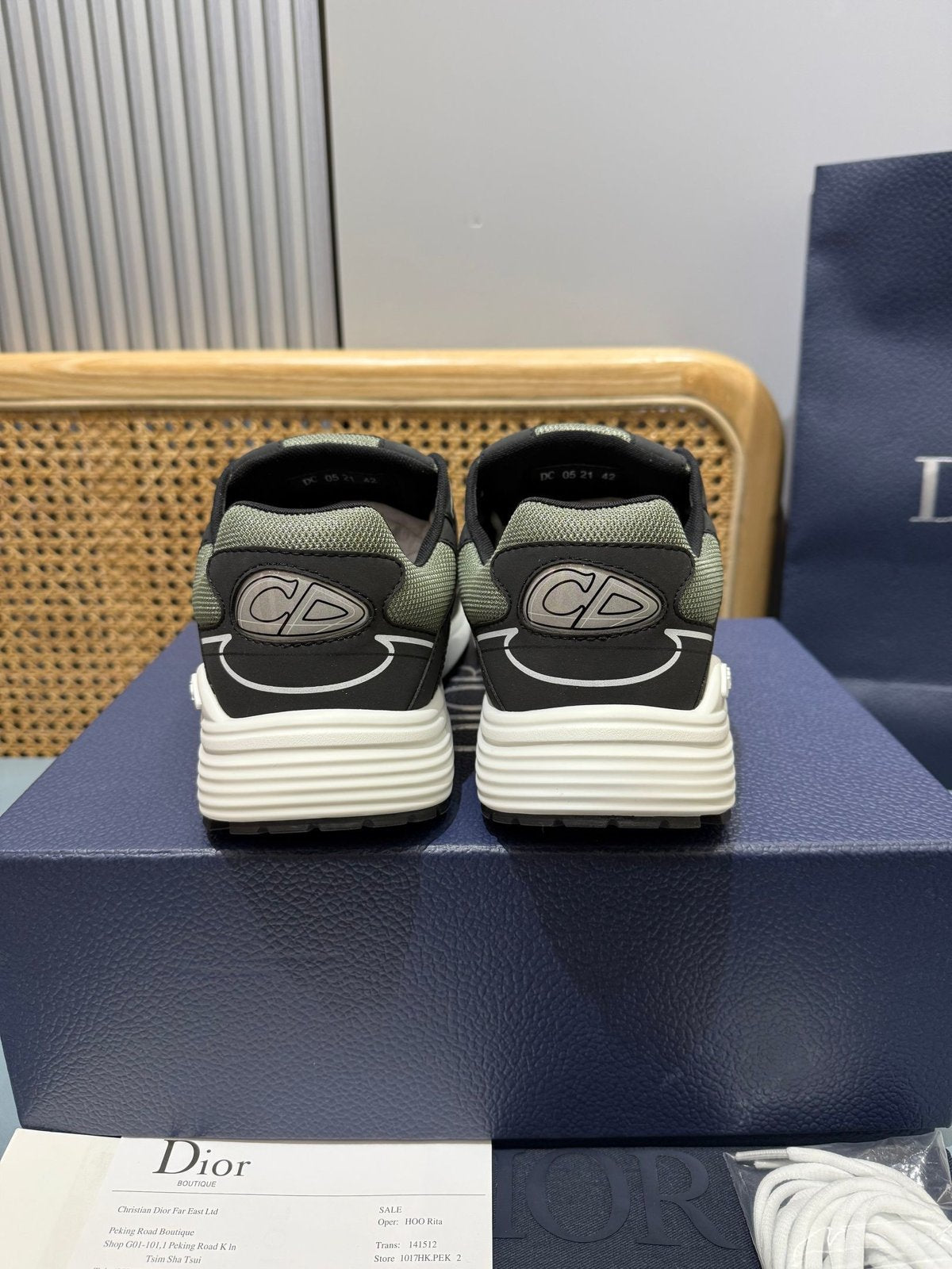 Sneakers B30 'Kaki et Noir' — vue 4