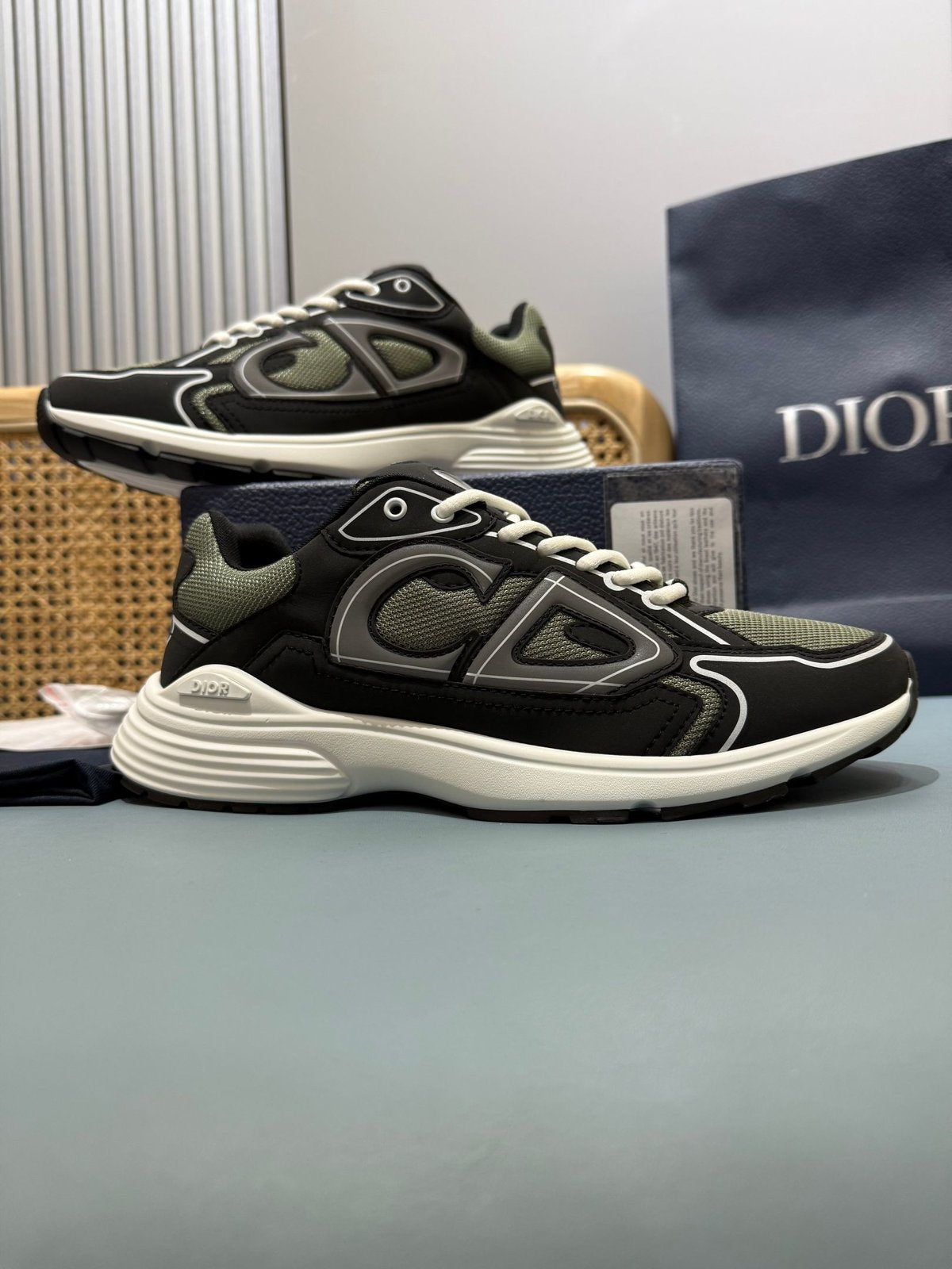 Sneakers B30 'Kaki et Noir' — vue 5