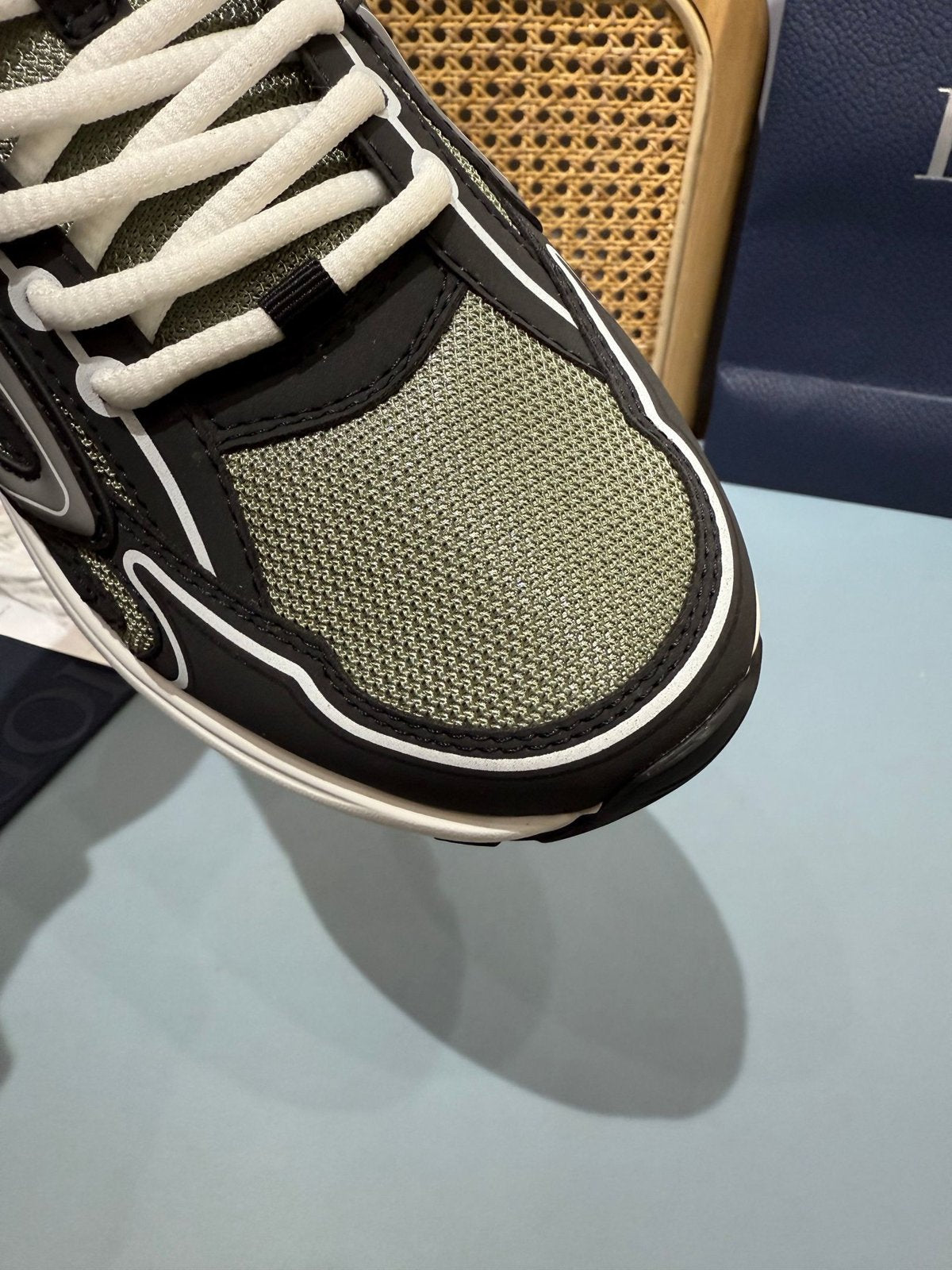 Sneakers B30 'Kaki et Noir' — vue 9