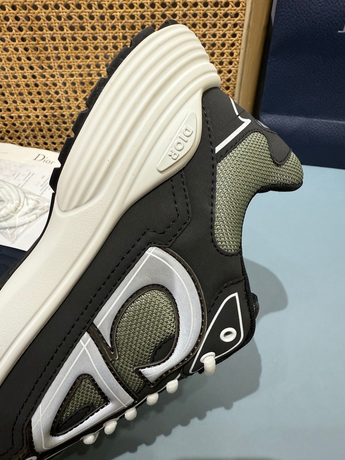 Sneakers B30 'Kaki et Noir' — vue 11