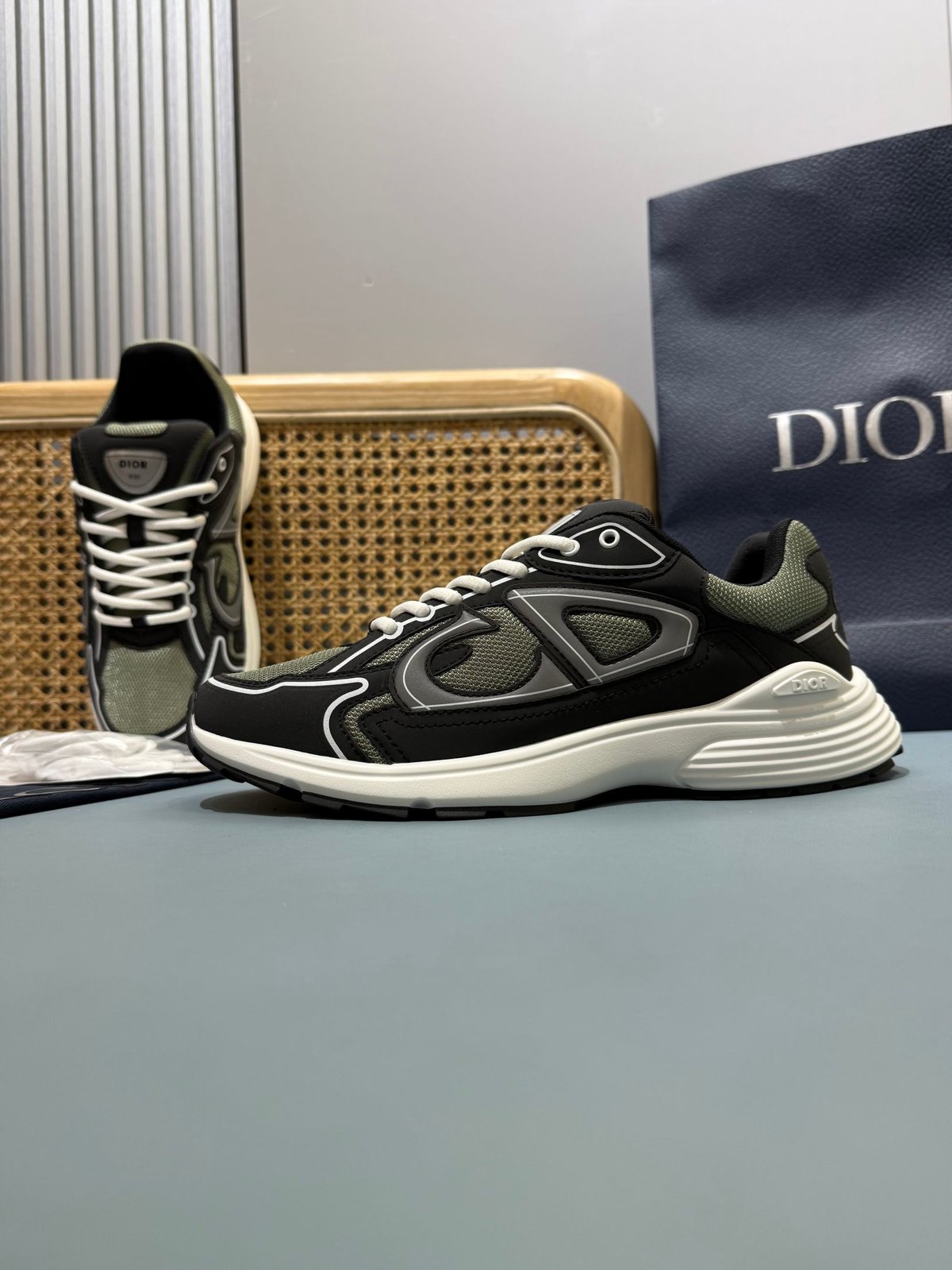 Sneakers B30 'Kaki et Noir' — vue 25