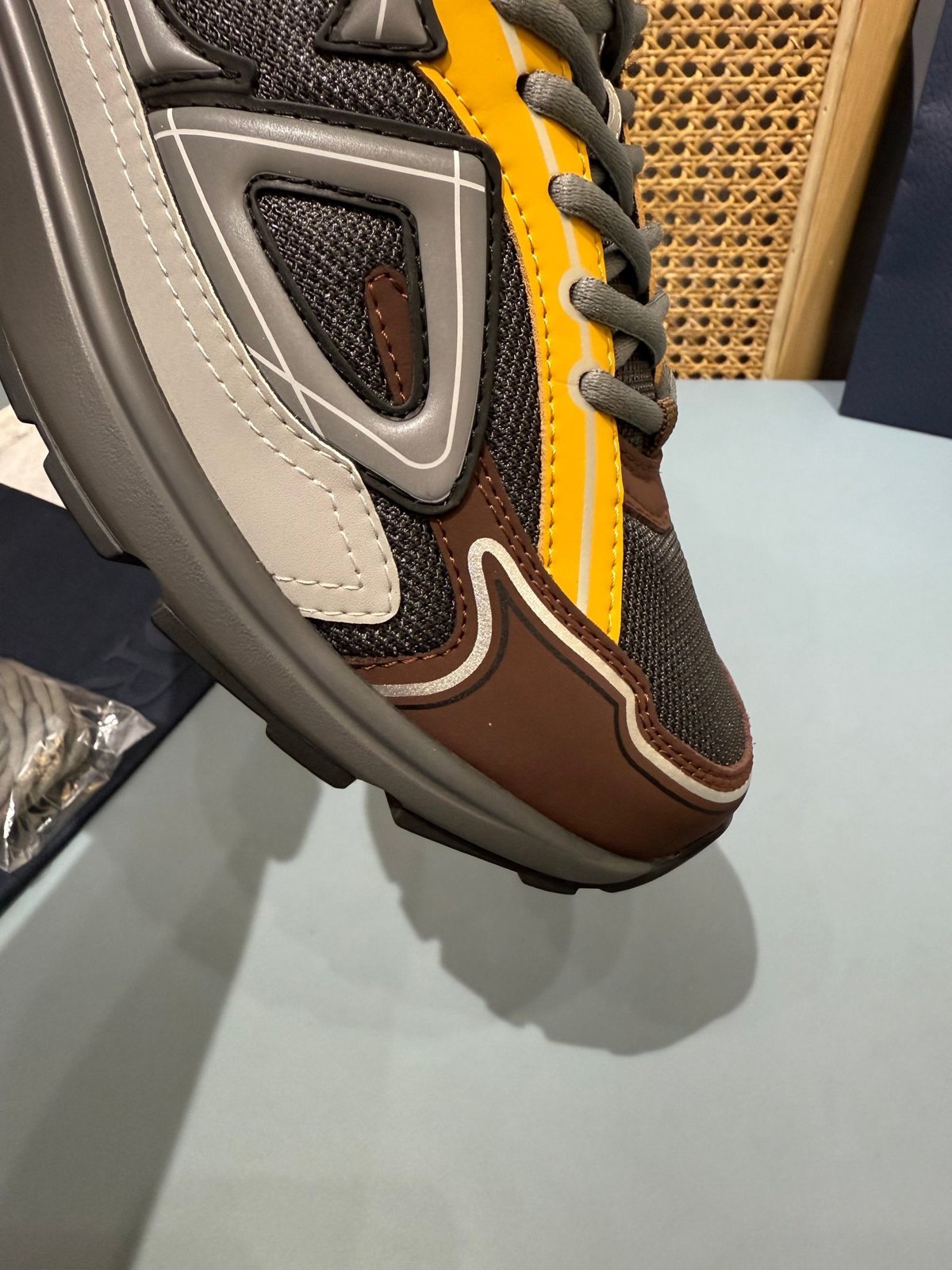 Sneakers B30 'Marron et Jaune' — vue 14