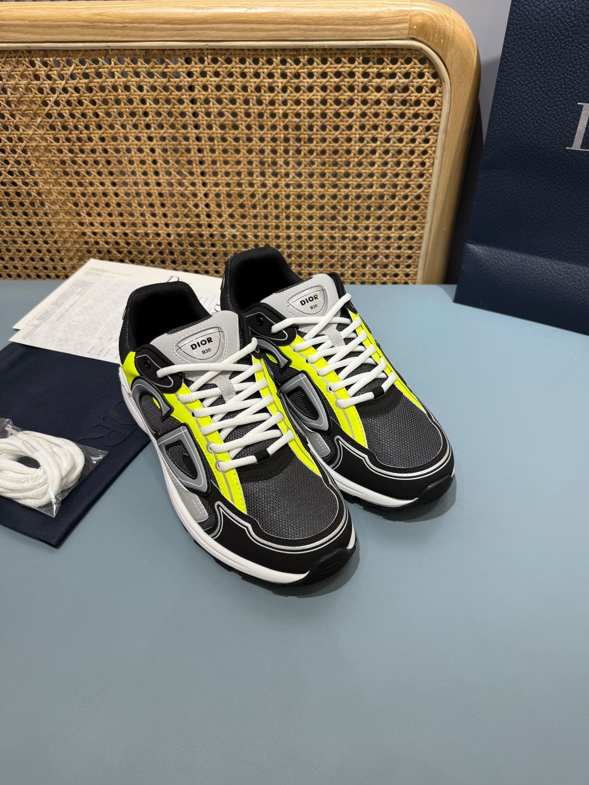 Sneakers B30 'Noir et Jaune Fluo' — vue 16