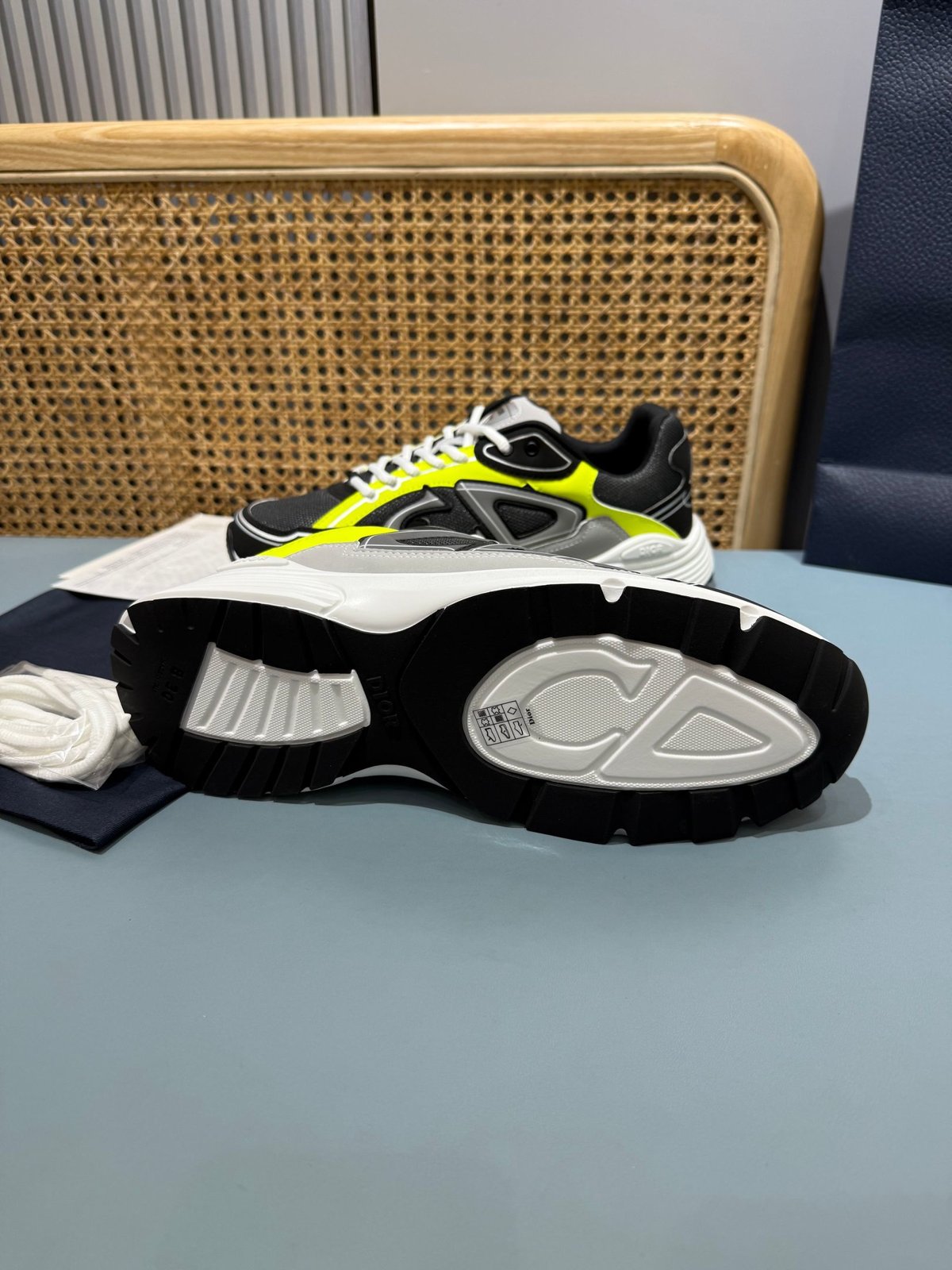 Sneakers B30 'Noir et Jaune Fluo' — vue 18