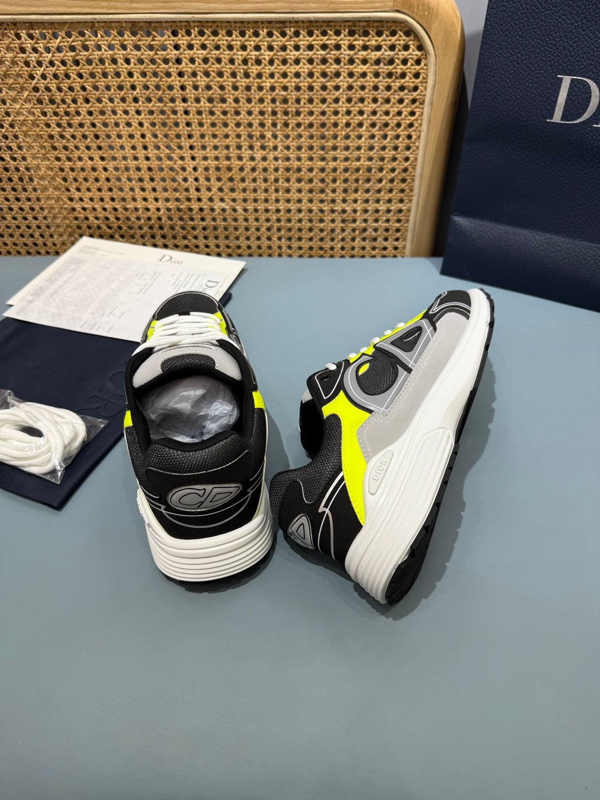Sneakers B30 'Noir et Jaune Fluo' — vue 23
