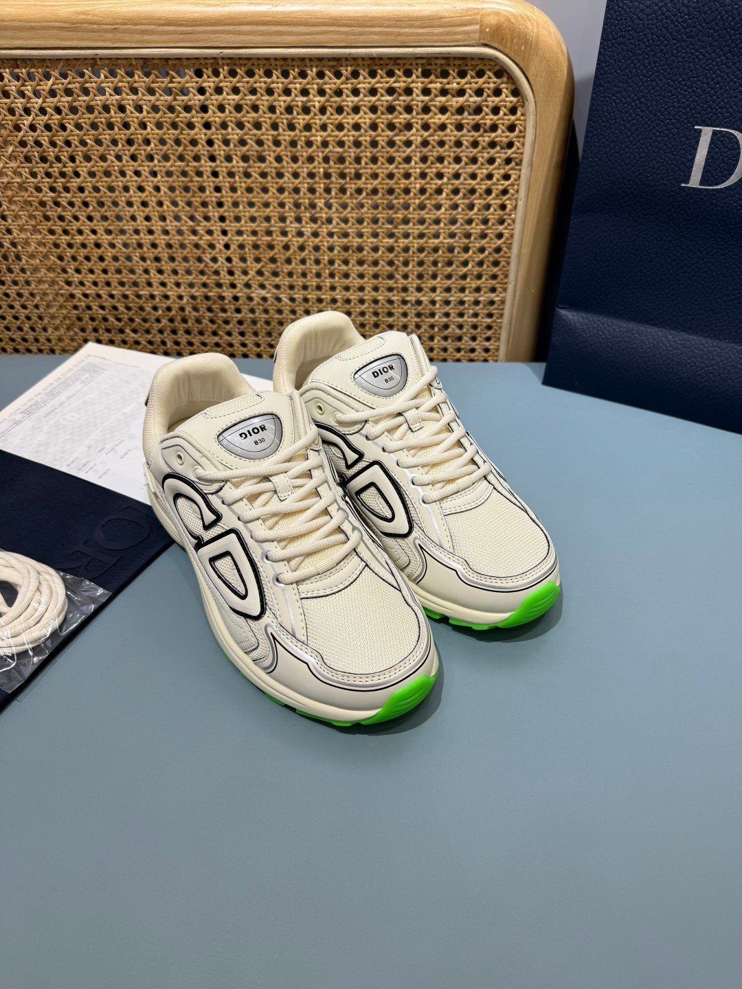 Sneakers B30 'Blanc Cassé et Vert Fluo' — vue 16