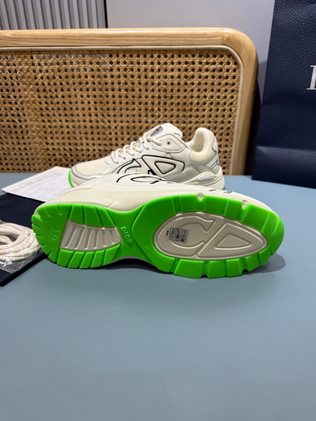 Sneakers B30 'Blanc Cassé et Vert Fluo' — vue 18