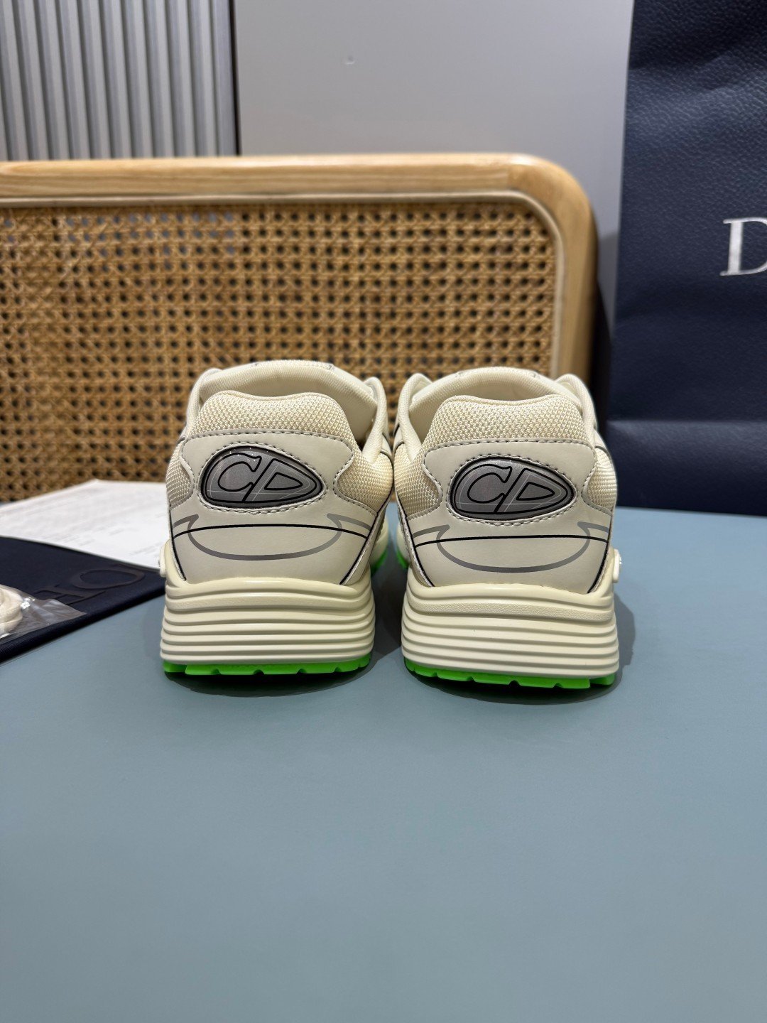 Sneakers B30 'Blanc Cassé et Vert Fluo' — vue 20