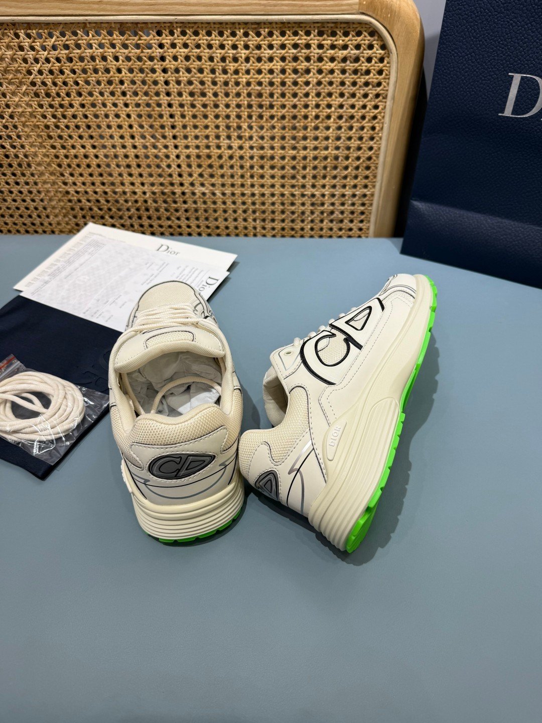 Sneakers B30 'Blanc Cassé et Vert Fluo' — vue 23