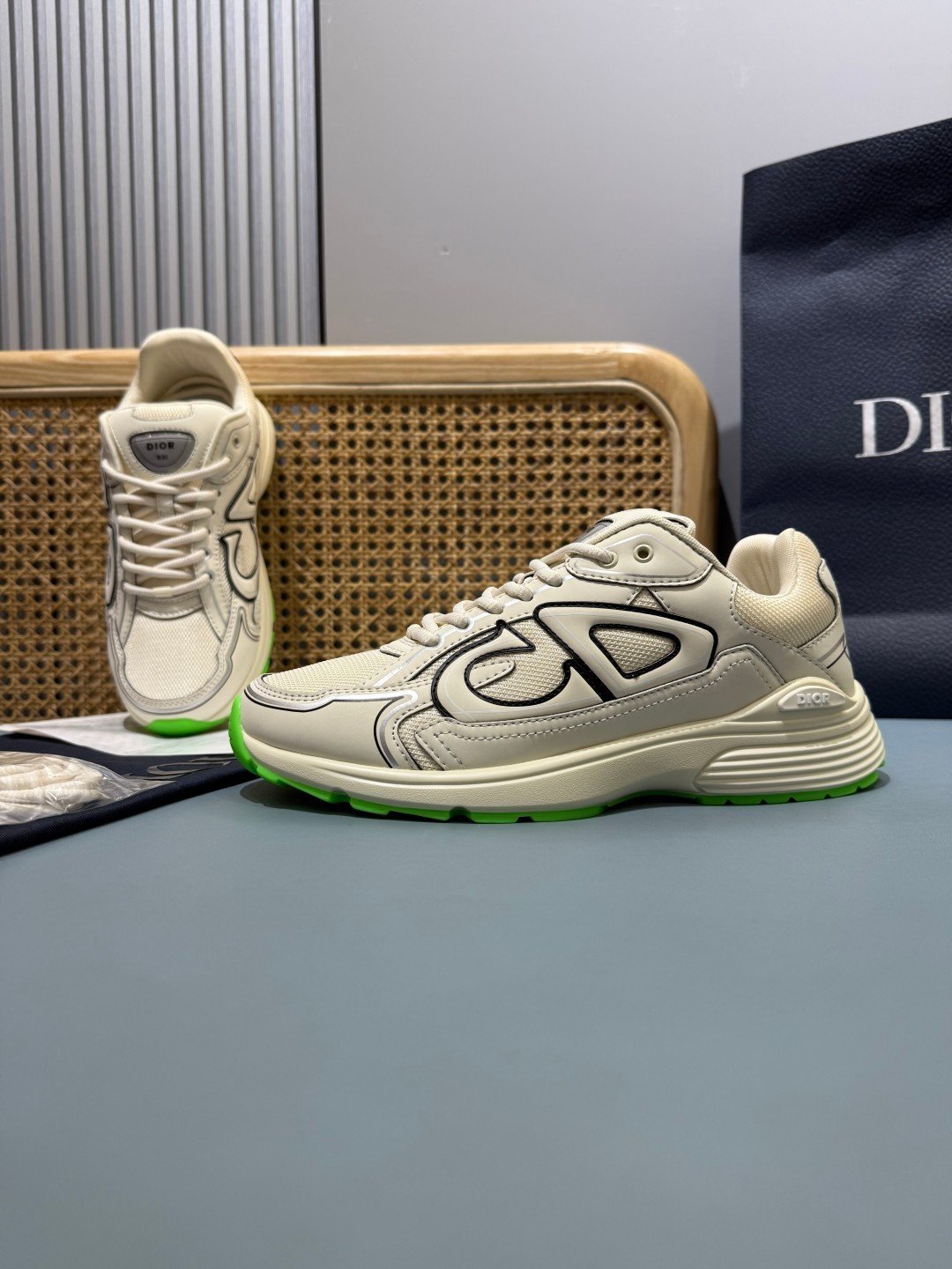 Sneakers B30 'Blanc Cassé et Vert Fluo' — vue 24