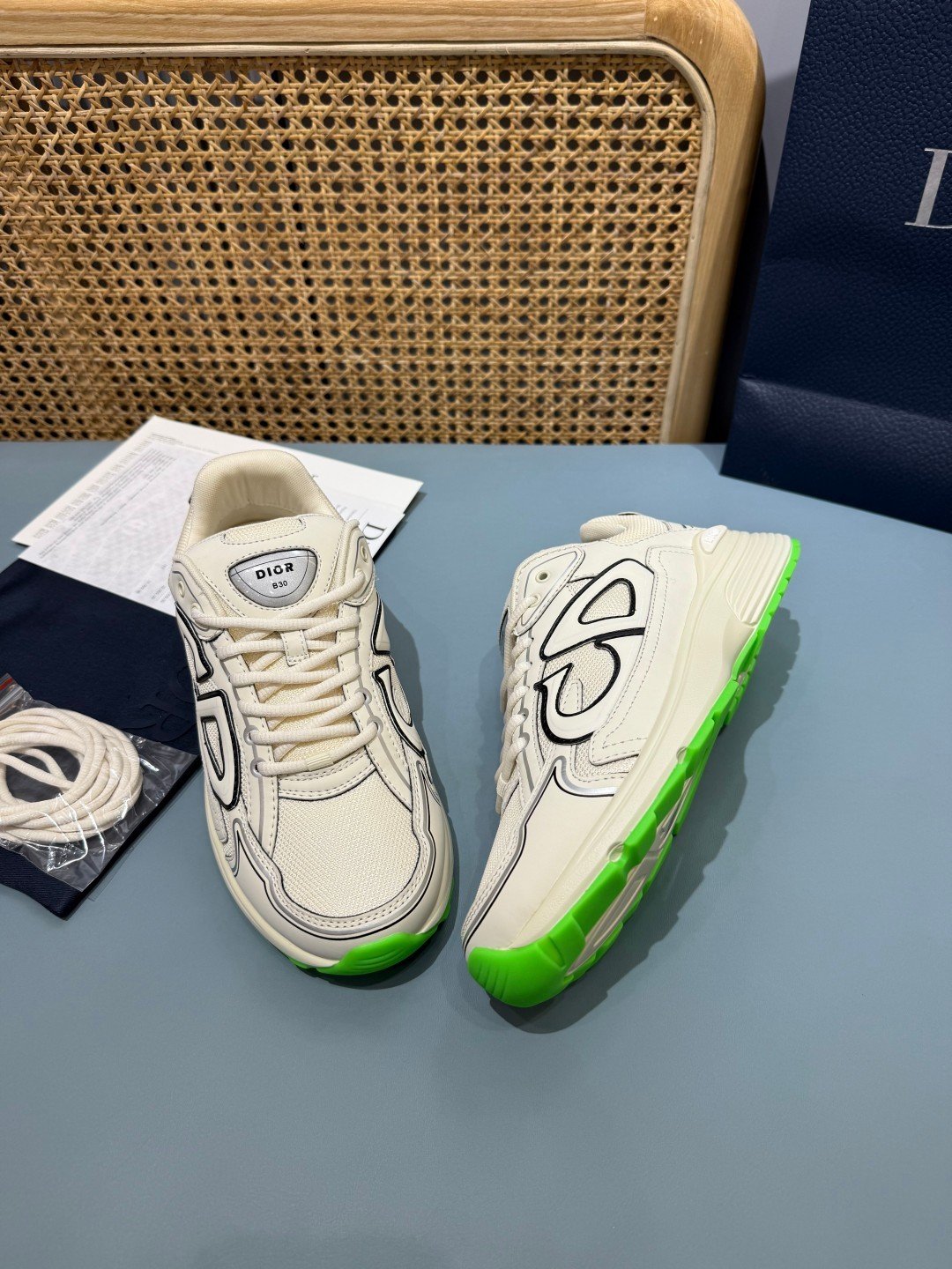 Sneakers B30 'Blanc Cassé et Vert Fluo' — vue 25