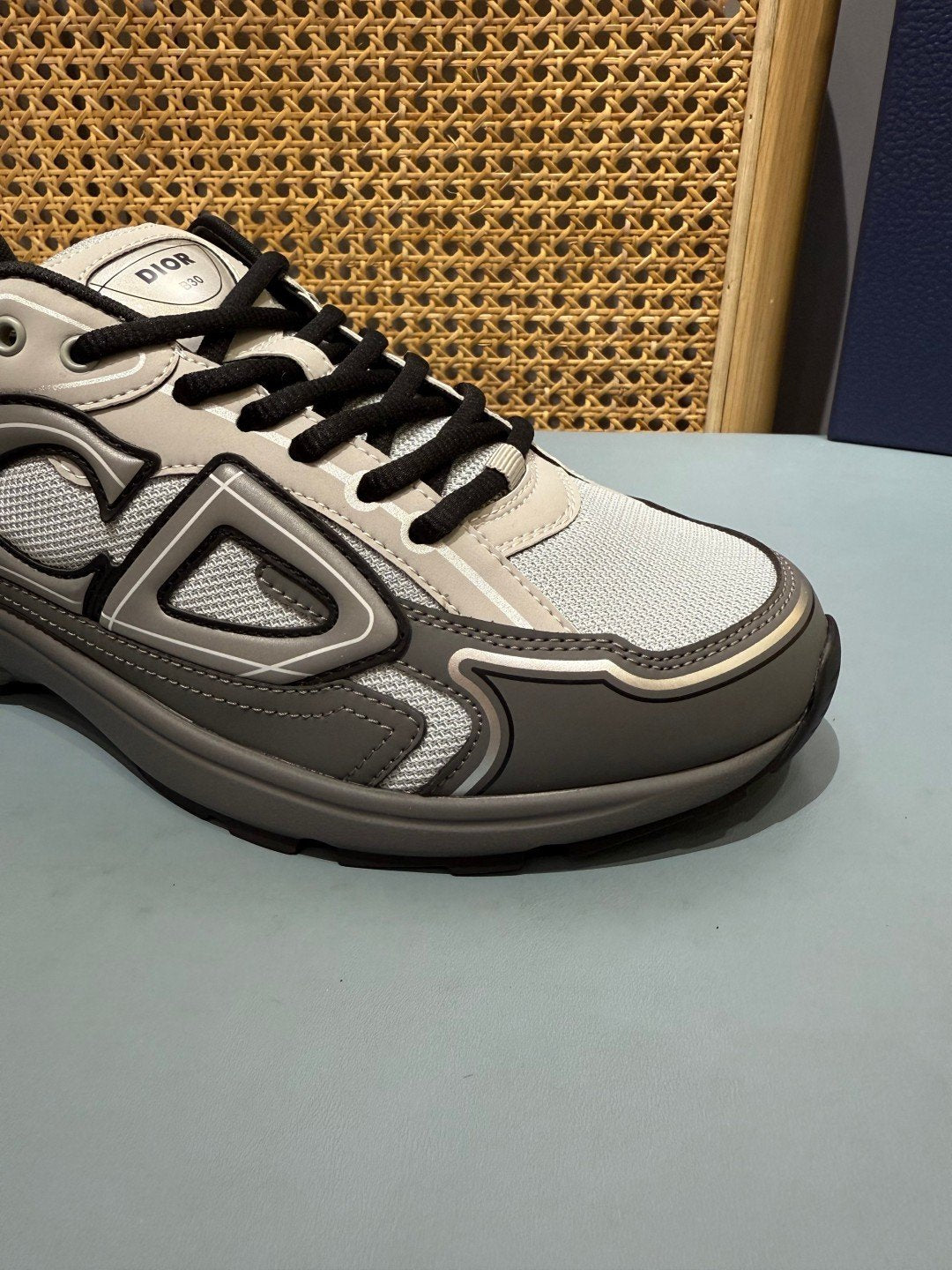 Sneakers B30 'Gris Anthracite et Blanc' — vue 10