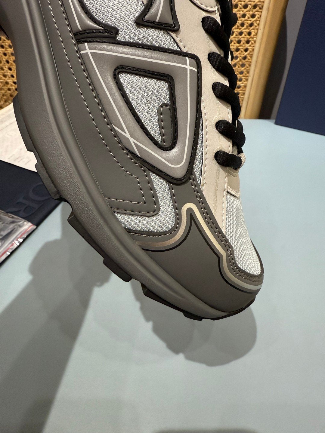 Sneakers B30 'Gris Anthracite et Blanc' — vue 14